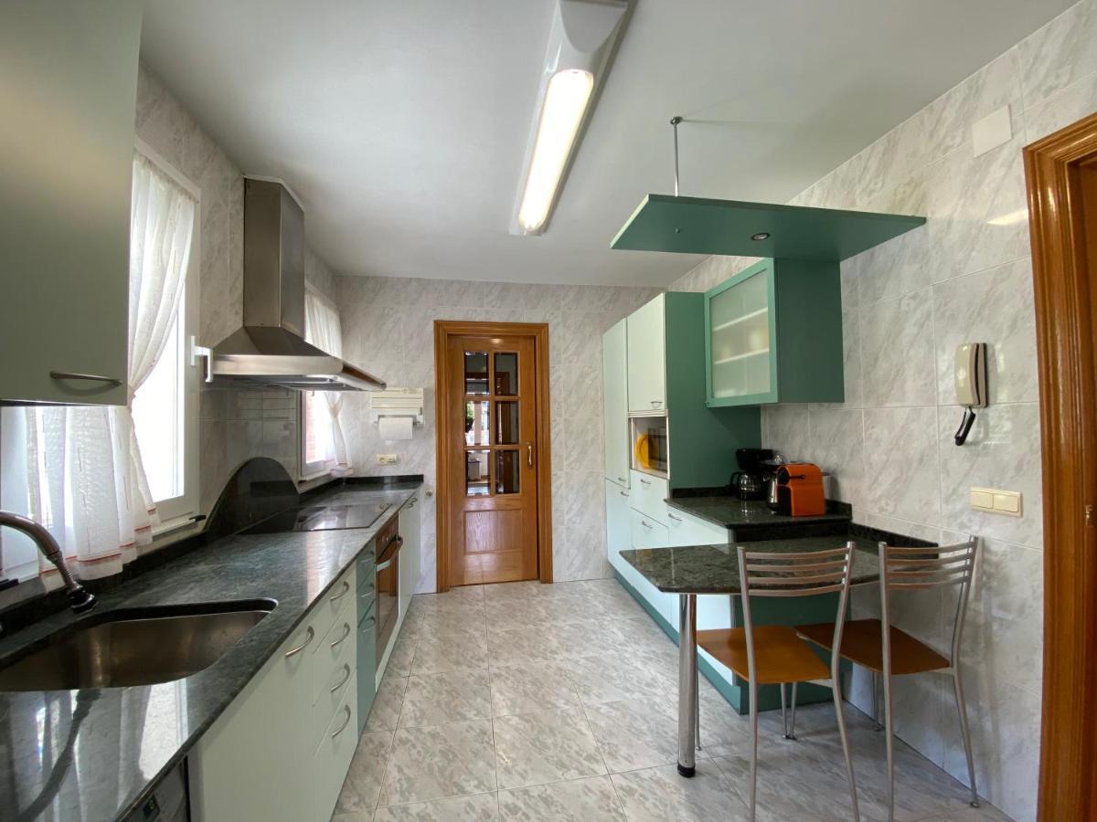 Casa Chalet Jardin Particular Ideal Grupos Y Familias Baranain Eksteriør billede